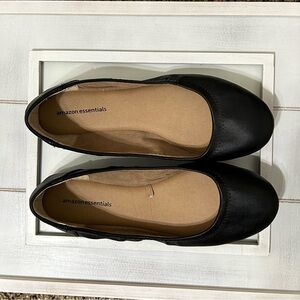 Black Ballet Flats Size 8.5 W Amazon Essentials
